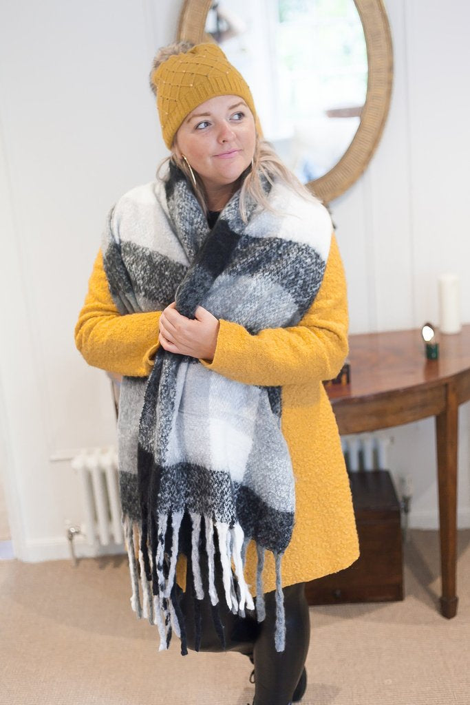 Maggie Super Soft Check Scarf - Grey